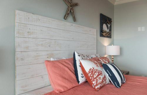 Nautibeach Views from Multiple Decks, Sleeps 14 - Foto 52