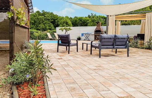 2 Bedroom Awesome Home In Zeliski - Foto 7