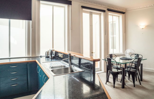 U Suites on Manners - Photo 32