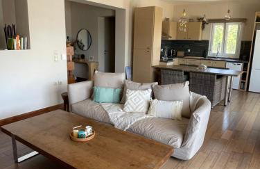Sea View Serenity 3BR Home near Beach & Town - Photo 5
