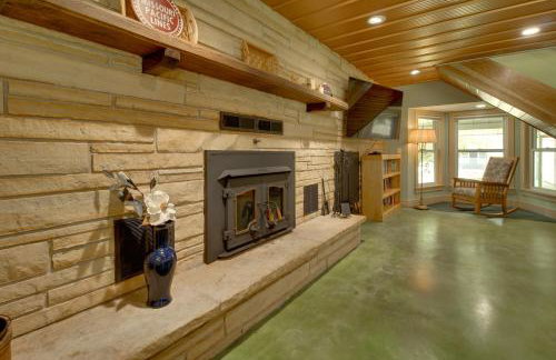 Unique Cotter Getaway with Deck and Outdoor Dining! - Foto 5