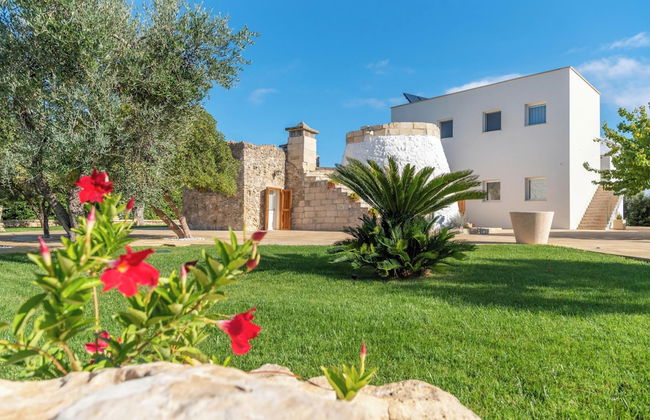 Trullo Meraviglia With Garden And Pool - Photo 40
