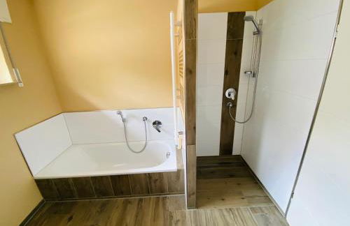 Generous Apartment I 7 Beds I 110 sqm I Fast Internet - Foto 27