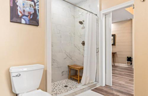 610 Franklin - Downstairs - 2 Bed, 2 Bath, Heart of Downtown, Pet Friendly with fee - Foto 9