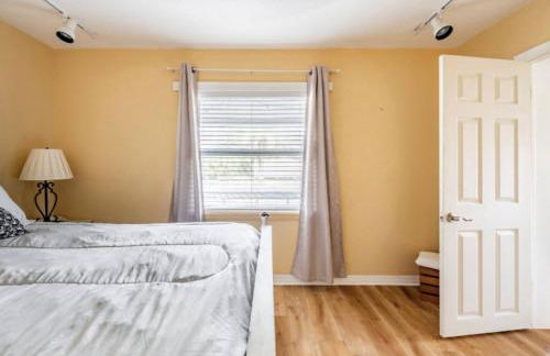 3-Bed Bungalow walk to Historic Downtown Sanford - Foto 16