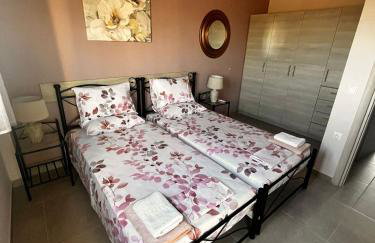 Marys Home Eretria - Photo 9