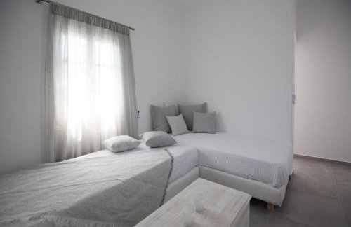 Flora & Agelos Studios - Paros - Photo 24