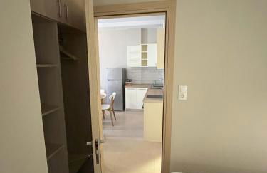 Astron Apartments - Photo 9