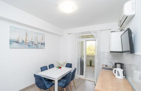 Gorgeous Apartment In Dubrovnik - Photo 4