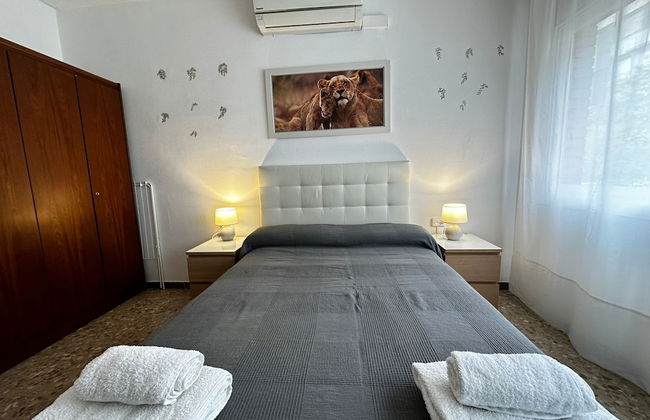 Rooms Sepulveda - Photo 9