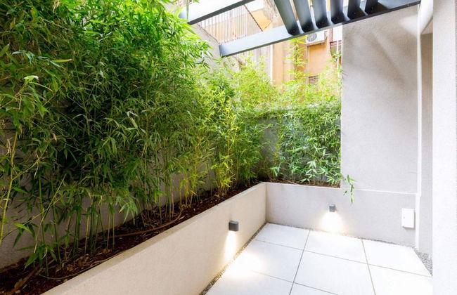 Teanna Lux Apartments - Photo 35