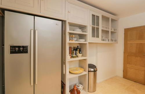 Little Foxes - Photo 12