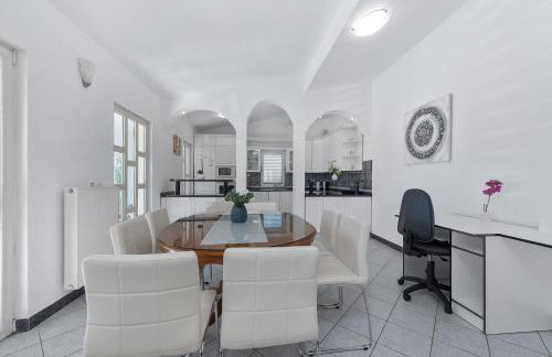 Villa Almas with swimming pool, tennis court, sauna, gym, grill house - Foto 32