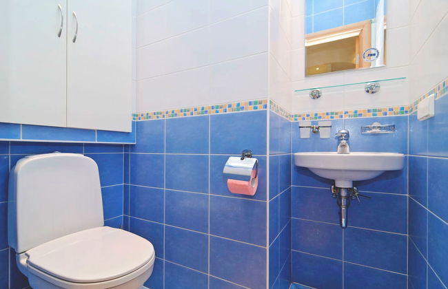 Feelathome on Lower Nevsky - Photo 57