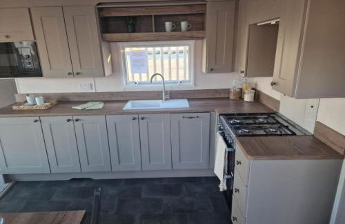 Serenity - Luxury Hot Tub, Sunnymede, Fantasy Island, Ramped Access, Parking, 2 dogs max - East Coast Holidays - Foto 25