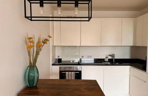 Modern 1 Bed Flat in Central London 7 Mins Walk to Elephant and Castle Tube Station - Photo 4