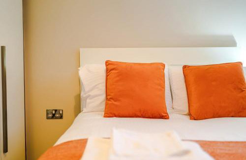 Sleek 2BR Altrincham Home Parking Near Station - Foto 35