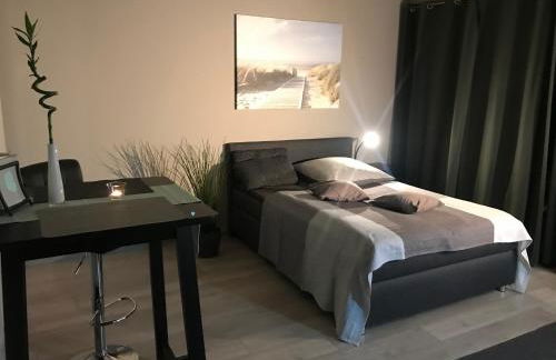 Schönes Apartment mit Balkon - Foto 1