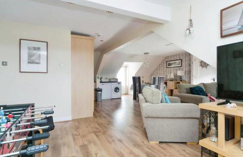 The Penthouse at Beach Court - Photo 6