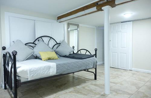 Best EWR Airport Studio-Hot Tub-Free Parking - Foto 43