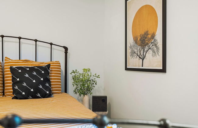 Lake Daze by Avantstay Lakefront w/ Modern Interior, Enclosed Porch & Hot Tub - Foto 39