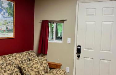 Casita with Swimming Pond & Sand Volleyball Access - Foto 9