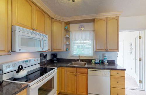 Blue Wave Villa East - Photo 14