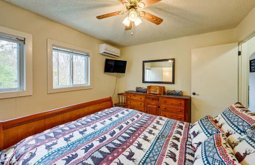 Private Hot Tub and Covered Deck Cozy Whittier Gem - Foto 19