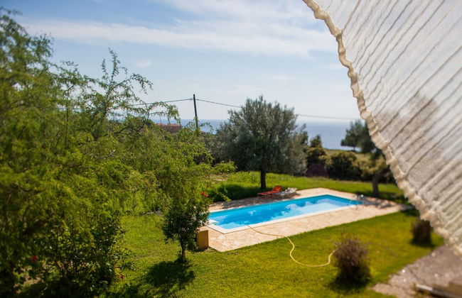 Absolute Villa by Stylish Stays - Photo 54