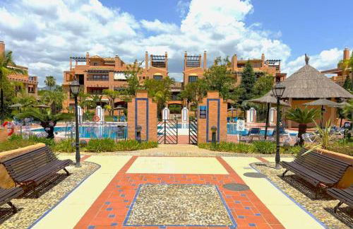 Evans Realty AX Playa & Piscinas & Garaje - Photo 5