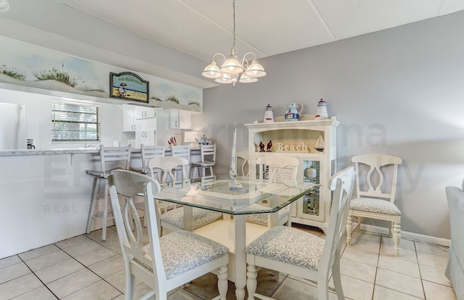 Spacious Oceanfront Condo, Easy Access to Private Fishing Pier by RedAwning - Foto 27