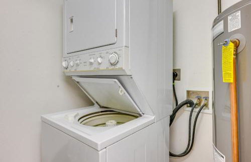 Community Pool and Hot Tub Pigeon Condo Near Beach - Photo 24