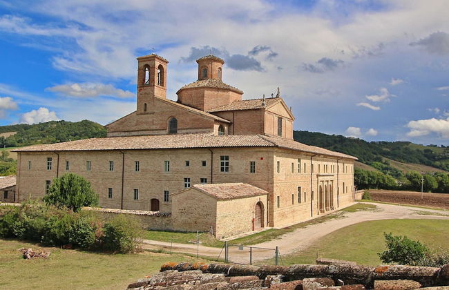 Cottage in Urbania With Pool & Terrace - Foto 40