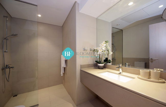 Lavish 1BR Apartment-Yas Island - Photo 12