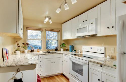 Peaceful Mars Hill Home with Porch and Mountain Views - Foto 4