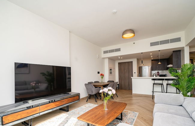 Pristine Cozy One Bedroom Suite - Photo 10