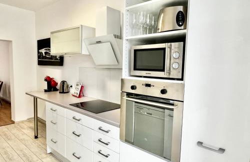 Design Apartment - Parking - Kingsize-Bett - 2x Bad - Zentrum - Foto 15