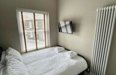 St Nicholas Corner - A New Unique Town Centre Home - Photo 10