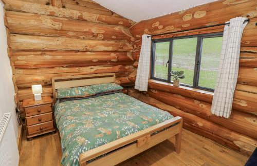 Douglas Cabin at Salford Court Farm Fishing Cabins - Foto 11