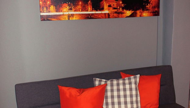 Impeccable 1-bedroom Apartment Center - Foto 5, Zona de estar