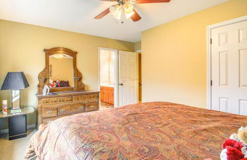 Family-Friendly Gem with Home Office in Memphis - Foto 28