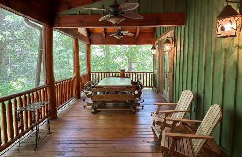 Luxury Mountain Retreat with views, fire pit, and creek - Foto 21