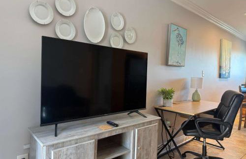 2 br with Pool & washer dryer - Foto 27