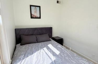 Free Parking! Private Rooftop! 3bd near downtown! - Photo 22