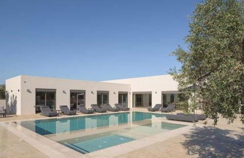 CaMa Villa, Pool, Landmark Views & Iconic Design, By ThinkVilla - Foto 26