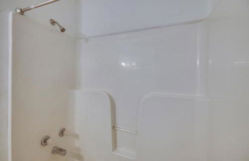 Raymond Home about 17 Mi to Downtown Jackson! - Foto 20