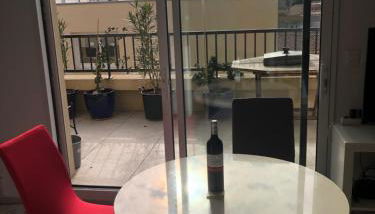 Appartement a proximité du centre et de la Plage a Meze - Foto 3