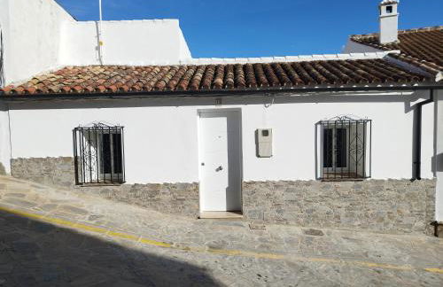 LA CASITA DE ISABEL, casa rural con patio privado en Montecorto, cerca de Ronda y Grazalema - Foto 14