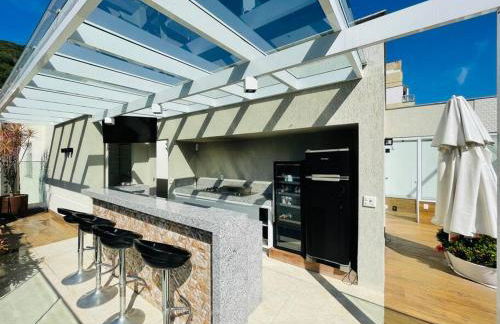 Cobertura Estilosa com Vista Linda e Privacidade - Foto 24