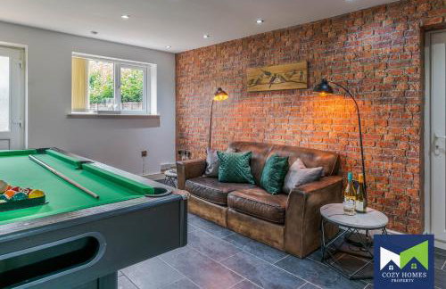 Spacious and Comfy 5 Bed, 2 Bath House with POOL TABLE, near HS2, Solihull, NEC - Foto 47